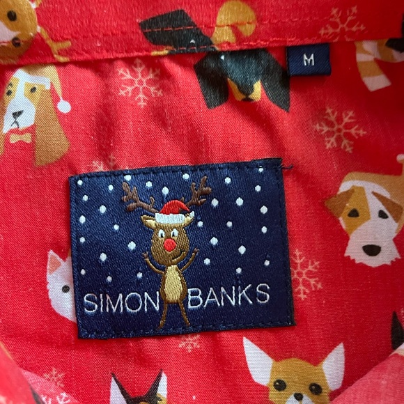 Simon Banks Christmas shirt with dogs - Picture 3 of 5